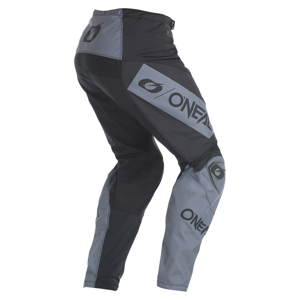 E028-01_back