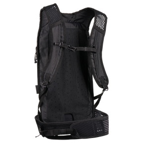 Der O'NEAL Europe JUNCTION MTB Protektorrucksack in Schwarz ist von hinten abgebildet und verfügt über gepolsterte Schultergurte, einen Brustgurt, ein belüftetes Rückenpanel und einen gepolsterten Hüftgurt mit Perforationen für Komfort bei jeder Fahrt.