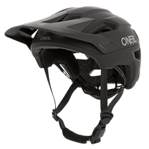 O'NEAL TRAILFINDER Helm SOLID – Frontansicht