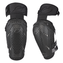 Dos coderas O'NEAL PRO III de color negro, con diseño ventilado, carcasa protectora dura y correas ajustables para deportes o ciclismo, se muestran una junto a otra sobre un fondo liso.