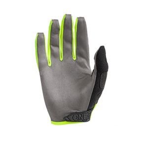El guante O'NEAL Mayhem COVERT es un guante de trabajo resistente de color gris-negro con un ribete amarillo-verde brillante, una palma negra texturizada y la marca "ONEAL" cerca de la muñeca, ideal como guante de motocross.
