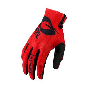 Der O'NEAL MATRIX Handschuh STACKED ist ein roter Vollfinger-Radhandschuh mit schwarzen Akzenten und einer schwarzen Handfläche, die das O'NEAL-Logo und "ENJOY THE RIDE" auf dem Zeigefinger trägt. Ideal für Motocross oder Mountainbiking.