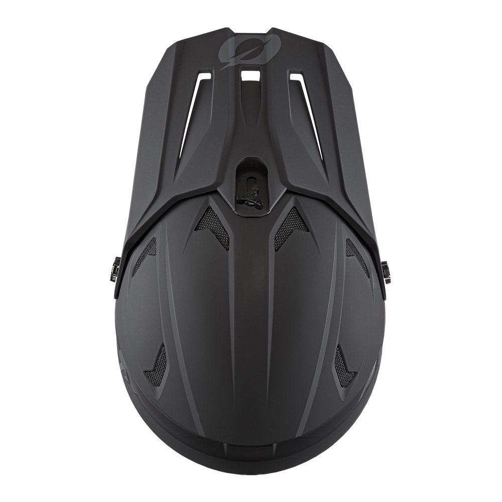 Draufsicht auf den O'NEAL SONUS Helm SOLID mit aerodynamischen Belüftungsöffnungen, zentraler Schnalle und dezentem O'NEAL-Branding - mit seinem modernen, kantigen Design perfekt für Outdoor- oder Radsport.