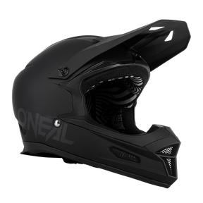 Casco integrale per mountain bike O'NEAL Fury Solid, di colore nero opaco, con visiera, mentoniera, aperture di ventilazione e il marchio O'NEAL sul lato.