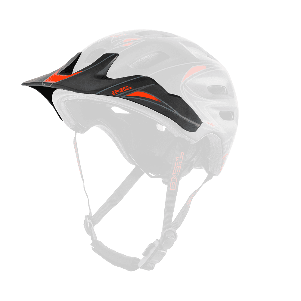 Der O'NEAL Visor DEFENDER Helm TRIBAL ist ein schwarzer Helm mit roten Akzenten, Belüftungslöchern, einem verstellbaren Kinnriemen und einem Frontvisier, abgebildet auf einem transparenten Hintergrund.