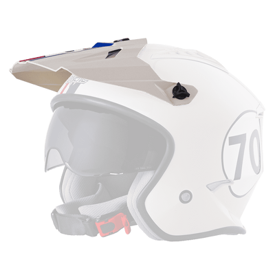 El Casco O'NEAL Visor VOLT HERBIE es un casco de moto blanco con visera, gafas tintadas negras, correa con hebilla roja y el número 70 en el lateral.