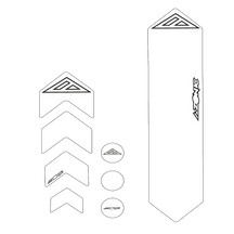AZONIC FRAME GUARDS von AZONIC umfasst konturierte Aufkleber in Form von Chevrons, Kreisen, länglichen Formen und Dreiecken, einige davon mit dem stilisierten "AZONIC"-Logo.