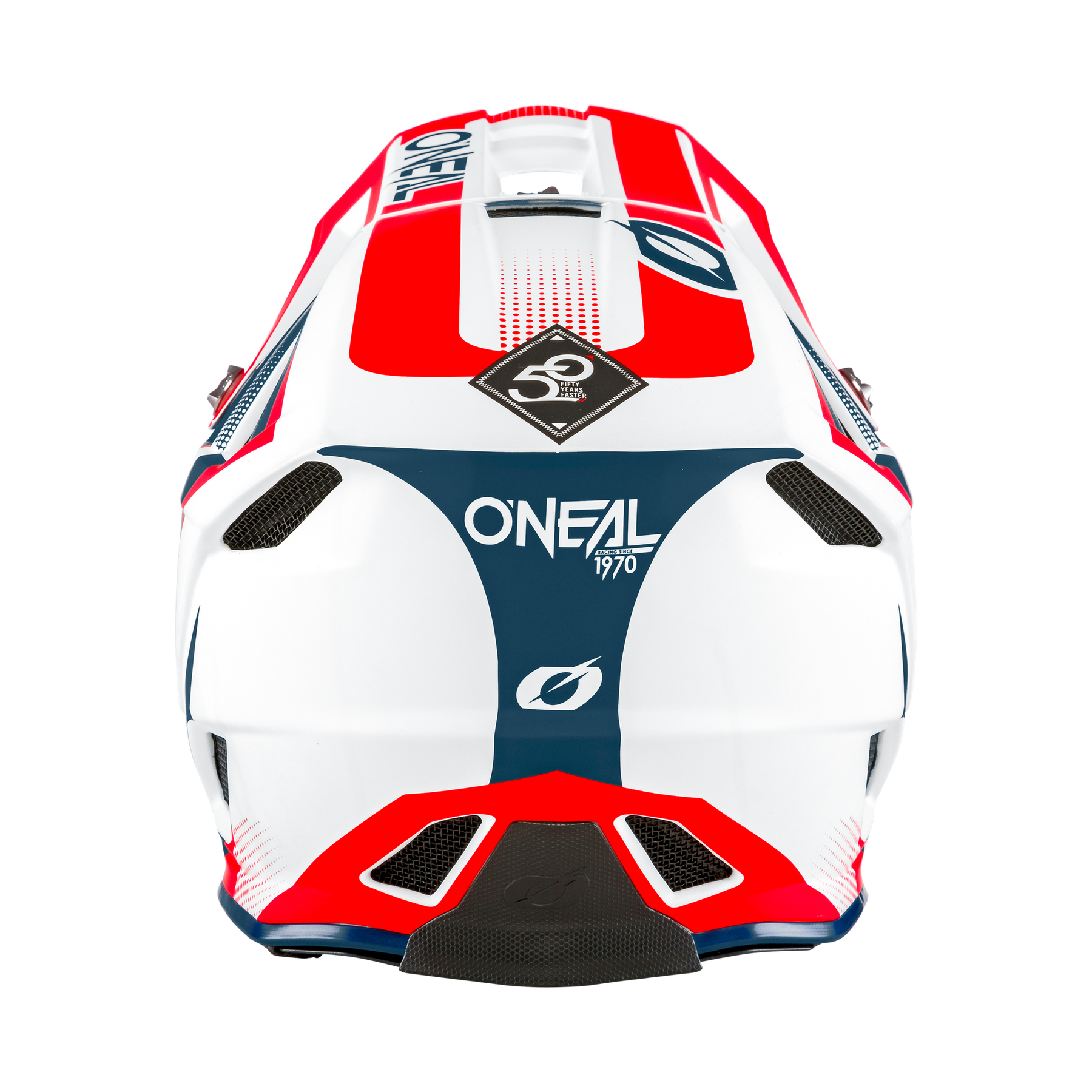 Der weiße O'NEAL BLADE Hyperlite Helm OXYD MTB-Helm mit roten und blauen Akzenten, "O'NEAL 1970"-Schriftzug und "50 Years"-Logo besteht aus einer robusten Fiberglasschale. Abgebildet von hinten vor einem schwarzen Hintergrund.