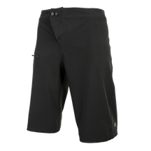 Die O'NEAL MATRIX Chamois Shorts in Schwarz hat ein knielanges Design, einen Knopfverschluss und eine Seitentasche mit Reißverschluss - ideal für MTB-Ausrüstung - auf einem unifarbenen Hintergrund.