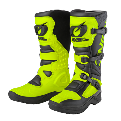 Las botas O'NEAL RSX son unas botas de motocross de color amarillo brillante y negro con correas reforzadas, hebillas, placas protectoras, suelas robustas y el logotipo de O'NEAL en la parte delantera, ideales para uso todoterreno.