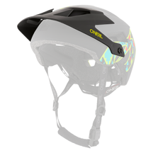 Der O'NEAL Visor DEFENDER Helmet MUERTA ist ein schwarzer Fahrradhelm mit neonblauen und gelben geometrischen Akzenten, verstellbaren Riemen, Innenpolsterung und Visier, dargestellt von der Seite nach hinten.