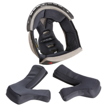 Draufsicht auf das O'NEAL Liner & Cheek Pads 1SRS Helmset von O'NEAL mit einem schwarzen gepolsterten Innenfutter und zwei abnehmbaren Wangenpolstern aus weichem Stoff und Mesh für Komfort und Schutz im Helm.