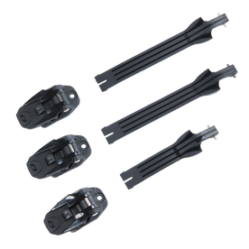 Cuatro clips de plástico negro y tres clips de sujeción negros y estriados del kit completo de hebillas y correas para botas O'NEAL RIDER PRO de O'NEAL, dispuestos sobre fondo blanco. Adecuado para montar o reparar correas de botas.