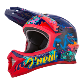El brillante casco Sonus para niños Rex de O'NEAL destaca claramente sobre un fondo negro liso.