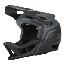 El casco O'NEAL Transition TwiceMe FLASH es un casco integral para bicicleta de montaña de color gris mate y negro, con una gran visera, aberturas de ventilación y una protección óptima para el ciclista. La marca "O'NEAL" aparece en el lateral.