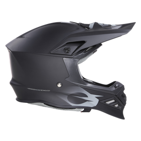 Il casco O'NEAL F-SRS Solid Quin ready è un casco da motocross angolare in nero opaco con visiera. Ha una forma aerodinamica, dettagli di ventilazione, marchi di tecnologia racing avanzata e caratteristiche di sicurezza per un'eccellente protezione della testa.