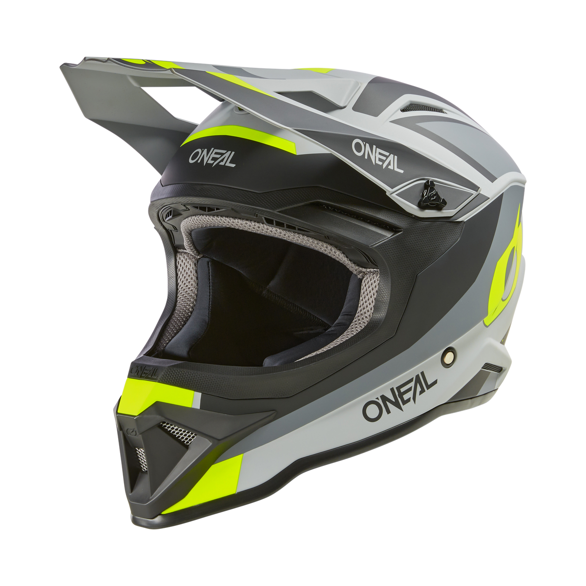 Der O'NEAL 1SRS Helm STREAM ist ein schwarzer, grauer und neongelber MX-Helm mit Visier und Kinnschutz, der mit dem O'NEAL-Logo versehen ist. Er verfügt über Belüftungsöffnungen und ein modernes aerodynamisches Design für hochwertige Leistung.