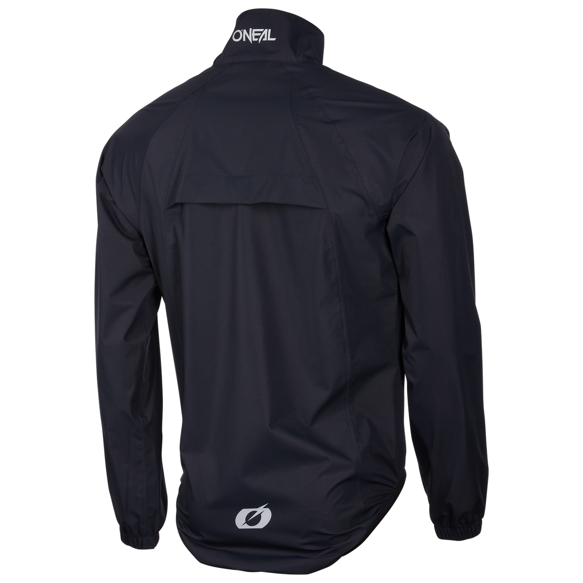 Die O'NEAL BREEZE WP Jacke ist von hinten in schwarz abgebildet, mit dem "ONEAL"-Logo am Kragen und einem kleinen weißen Logo am unteren Rücken. Sie ist aus atmungsaktivem Material gefertigt und verfügt über elastische Bündchen und eine belüftete obere Rückenklappe.