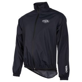 Die O'NEAL BREEZE WP Jacket ist eine schwarze, langärmelige, wasserdichte Jacke mit hohem Kragen, elastischen Ärmelbündchen, weißen O'NEAL-Logos auf der Brust und den Unterarmen und einem verlängerten Rückensaum für zusätzliche Abdeckung.