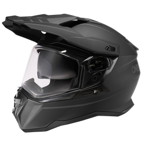Un casco integrale O'NEAL D-SRS Solid nero opaco con visiera trasparente e design angolare, mostrato in vista laterale su sfondo bianco.