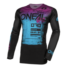 Das O'NEAL MAYHEM Jersey SCARZ hat schwarze lange Ärmel und ein auffälliges blaues und magentafarbenes Grafikdesign mit "O'NEAL"-Schriftzug und stilisiertem Text, das für hohe Qualität steht.