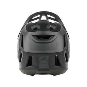 Der O'NEAL SL1 Helm SOLID in schwarz und grau, abgebildet von hinten mit Lüftungsschlitzen und einem dezenten "ENJOY RIDE"-Schriftzug über der zentralen Lüftungsöffnung-ideale Ausrüstung von O'NEAL für optimalen Schutz bei jeder Fahrt.