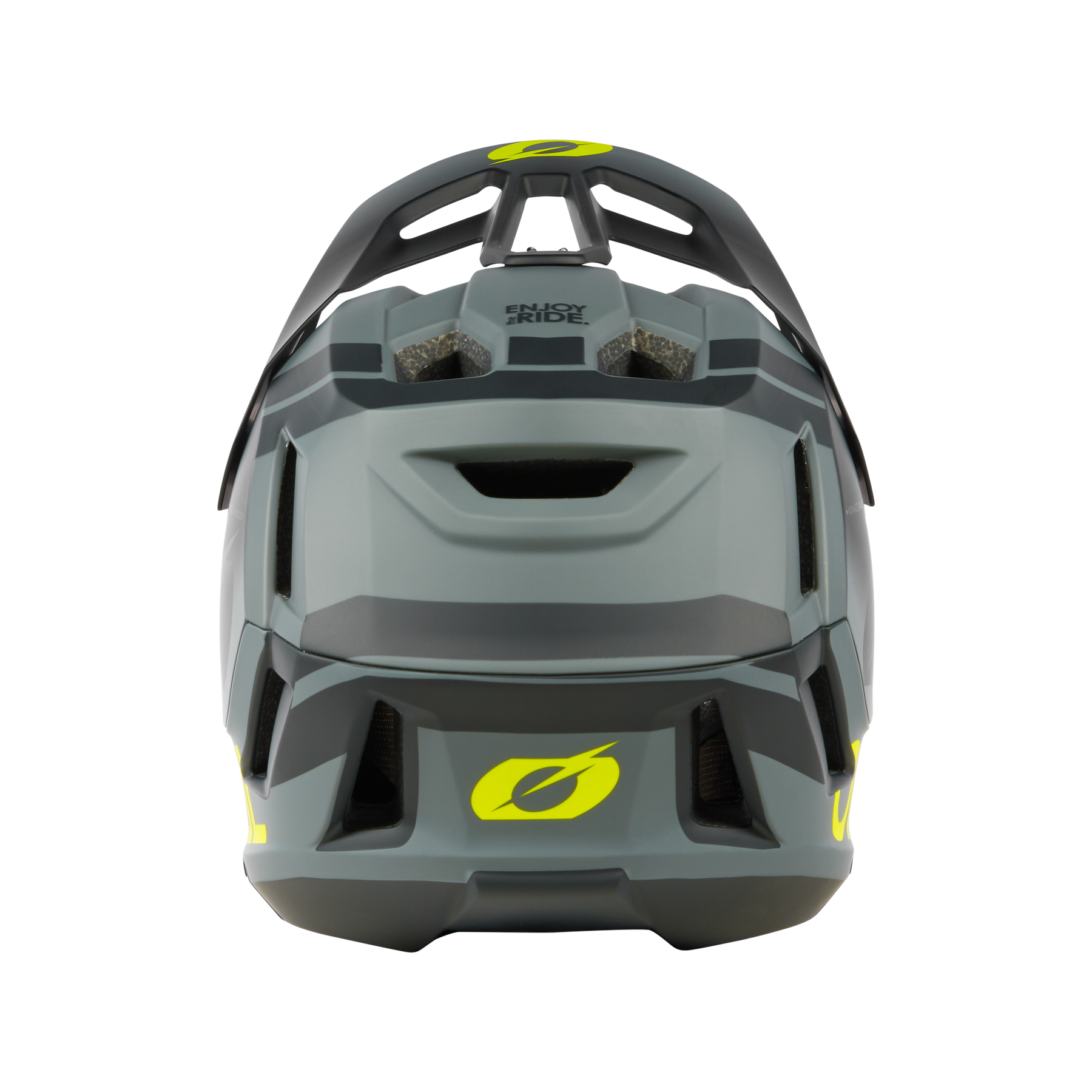 Der O'NEAL SL1 Helm STRIKE in Grau und Schwarz verfügt über gelbe Akzente, Markenlogos, mehrere Belüftungsöffnungen und ein modernes, kantiges Design - und bietet so optimalen Schutz für Ihre Ausrüstung.
