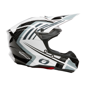 Le casque O'NEAL 5SRS Polyacrylite SPIKE se caractérise par un motif géométrique blanc et noir, une visière pointue et une construction robuste représentée dans le profil latéral sur un fond noir.