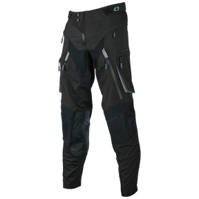 Le pantalon O'NEAL EXT Enduro offre des genouillères renforcées, plusieurs poches zippées et une taille ajustable - l'équipement de protection idéal pour les passionnés de motocross sur le terrain.