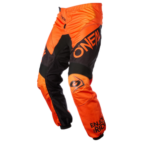 Die O'NEAL MATRIX Hose RIDEWEAR ist mit orange-schwarzen Grafiken, dem "O'NEAL"-Schriftzug und dem Schriftzug "ENJOY THE RIDE" an den Beinen versehen. Verstärkt für Komfort und Stil, ist sie perfekt für deine Motocross-Ausrüstung.