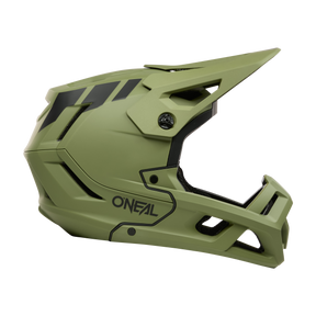 Der O'NEAL SL1 Helm CREST zeichnet sich durch ein mattgrünes Vollgesichtsdesign mit schwarzen, eckigen Streifen, einem ausgeprägten Visier und einem seitlichen O'NEAL-Logo aus. Er ist im Profil auf weißem Hintergrund abgebildet und bietet optimalen Schutz als unverzichtbare Fahrradausrüstung.