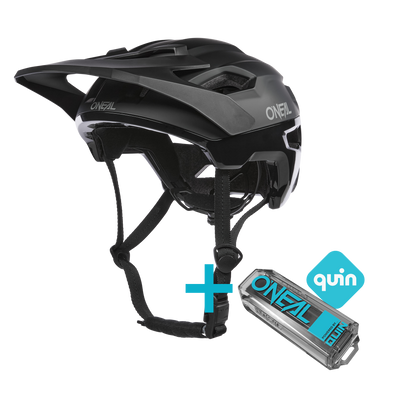 L'O'NEAL TRAILFinder EVO Solid Quin Bundle è composto da un casco nero con mentoniera e da un Quin Smart Safety Sensor, che dimostrano la loro compatibilità per una maggiore sicurezza del ciclista.