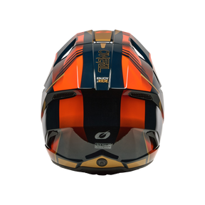 Der O'NEAL 3SRS Helmet HAZE zeichnet sich durch auffällige orange, schwarze und blaue Streifen, den Schriftzug "O'NEAL", die Aufschrift "ENJOY RIDE" auf der Rückseite, Belüftungsöffnungen und eine glänzende Oberfläche aus.