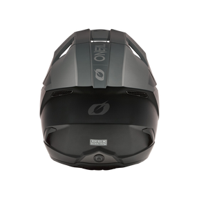 Il casco O'NEAL 3SRS Solid in nero opaco presenta il logo O'NEAL sul retro, aperture di ventilazione angolari e un marchio di certificazione: perfetto per i piloti di motocross che apprezzano stile e sicurezza.