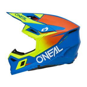 Il casco Solid O'NEAL 3SRS per bambini di O'NEAL ha una base blu con accenti giallo neon e arancione e una visiera a punta, vista qui di lato.