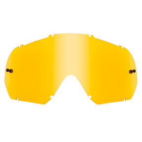 Le O'NEAL B-10 Goggle Spare Lens est un écran de rechange teinté en jaune et bombé pour les lunettes de sport ou de motocross O'NEAL, représenté sur un fond transparent.