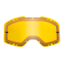 Die O'NEAL B-20 & B-30 Goggle Ersatzscheibe ist eine gelb getönte, gebogene Ersatzscheibe mit seitlichen Befestigungsstiften, die von O'NEAL für Sport- oder Schutzbrillen entwickelt wurde.