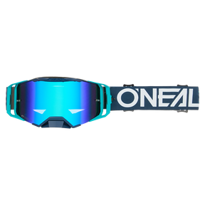 Die O'NEAL B-33 Goggle HEXA hat blau getönte, reflektierende Gläser und ein verstellbares, marineblaues Band mit einem auffälligen weißen O'NEAL-Logo.