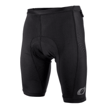 O'NEAL MTB INNER SHORTS: Schwarze, gepolsterte, eng anliegende Radhose mit strukturiertem Stoff, kleinem Logo am linken Bein und hohem Bund - ideal als Innenhose beim MTB-Fahren. Marke: O'NEAL.